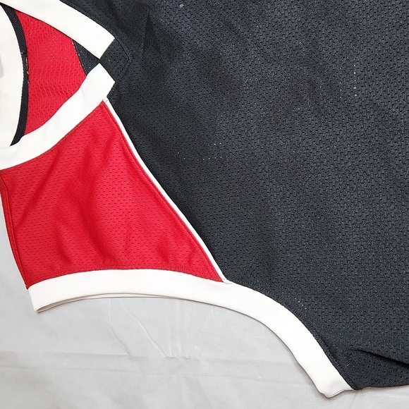 Jordan #23 Jersey - Picture 5 of 16